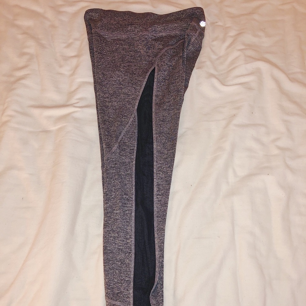 Athletic leggings